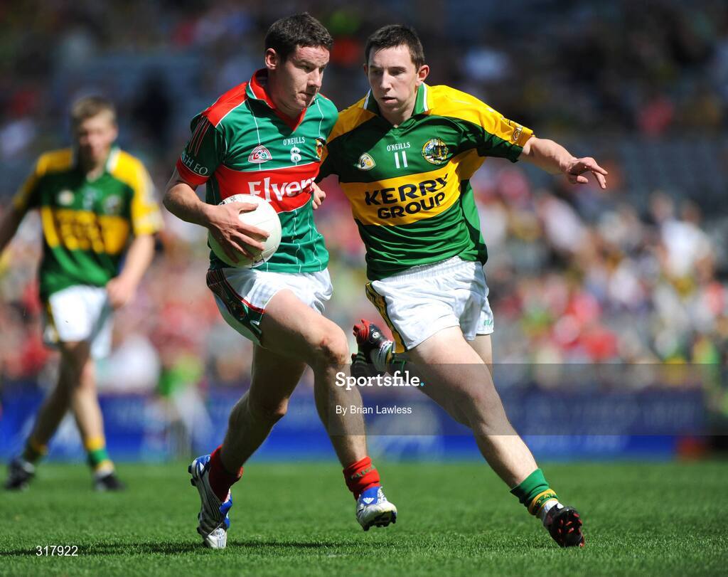 24 August 2008; James Cafferty, Mayo, in action against Daithi Casey, Kerry. ESB GAA Football All-Ireland Minor Championship Semi-Final, Kerry v Mayo, Croke Park, Dublin. Picture credit: Brian Lawless / SPORTSFILE