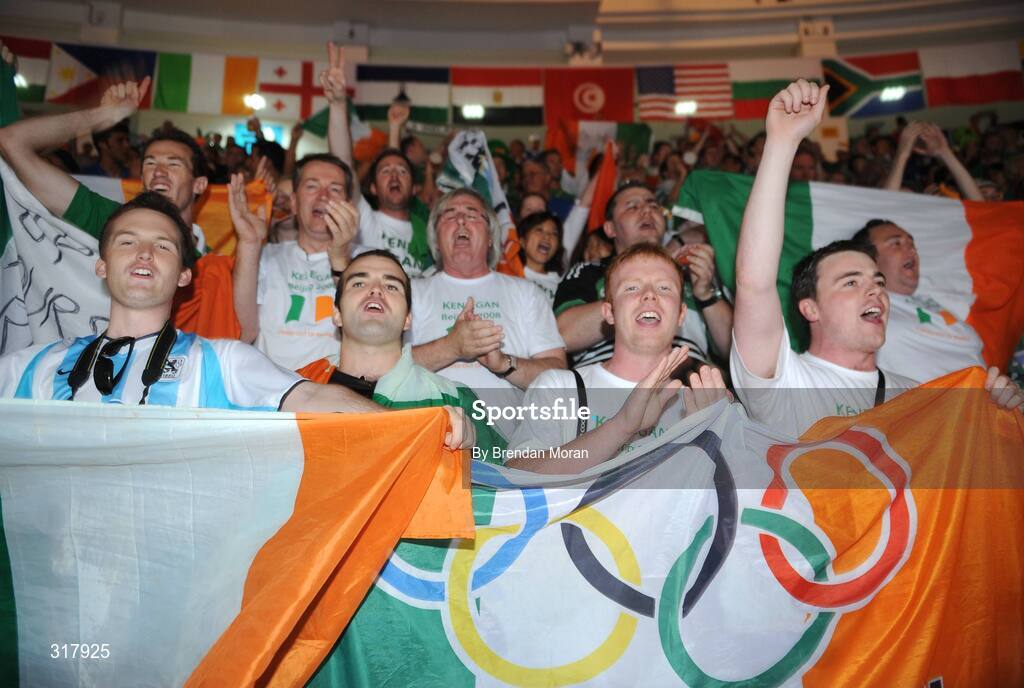 24 August 2008; Ireland fans cheer on Kenneth Egan during his Light Heavy weight Final. Beijing 2008 - Games of the XXIX Olympiad, Beijing Workers' Gymnasium, Olympic Green, Beijing, China. Picture credit: Brendan Moran / SPORTSFILE