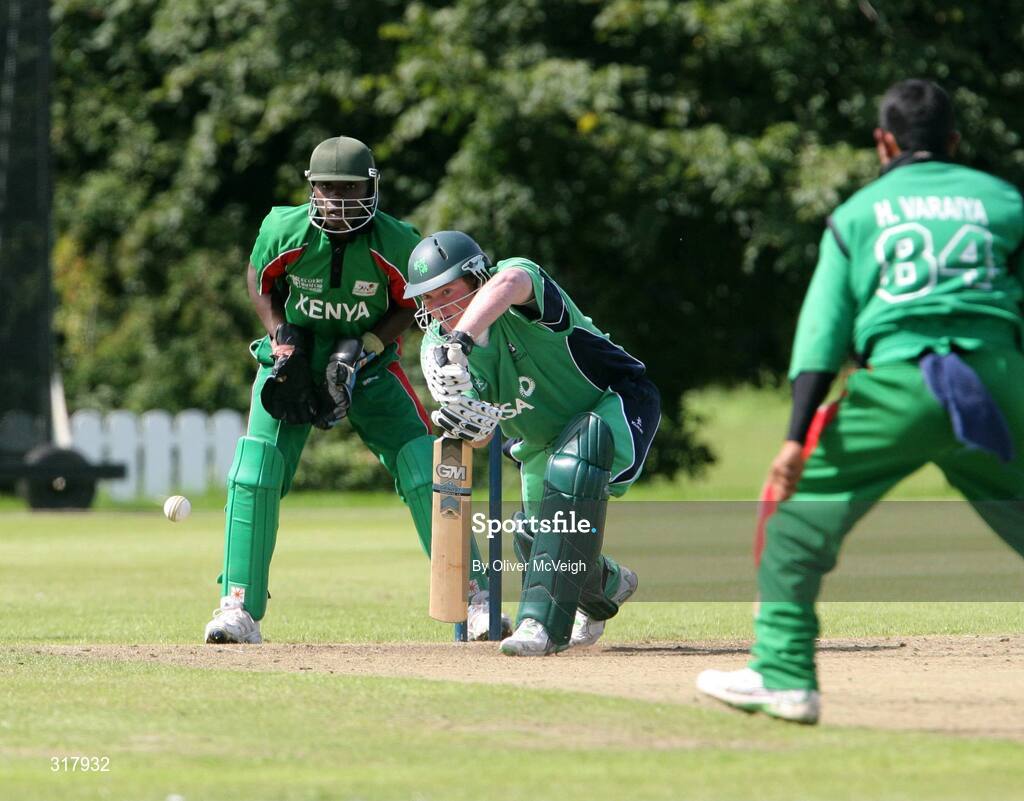 24 August 2008; Andrew Poynter, Ireland, plays a shot against Kenya. One Day International, Ireland v Kenya, Stormont, Belfast. Picture credit: Oliver McVeigh / SPORTSFILE