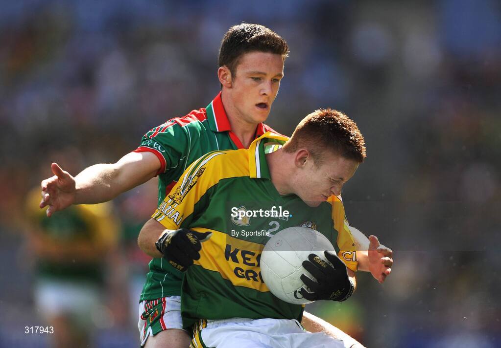 24 August 2008; Padraig Reidy, Kerry, in action against Dean Gavin, Mayo. ESB GAA Football All-Ireland Minor Championship Semi-Final, Kerry v Mayo, Croke Park, Dublin. Photo by Sportsfile