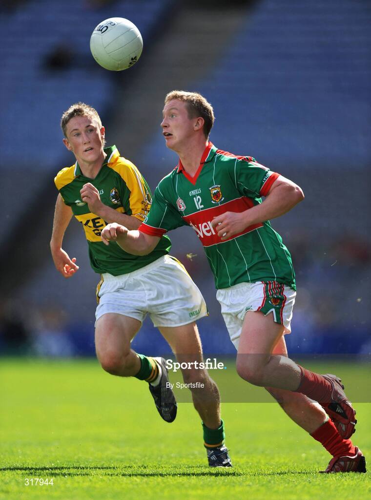 24 August 2008; Raymond Geraghty, Mayo, in action against Jonathan Lyne, Kerry. ESB GAA Football All-Ireland Minor Championship Semi-Final, Kerry v Mayo, Croke Park, Dublin. Photo by Sportsfile
