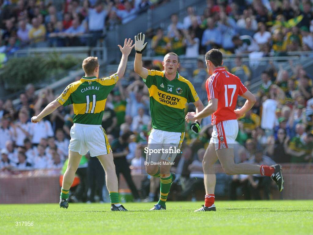 24 August 2008; Kieran Donaghy, centre, Kerry, celebrates with team-mate Colm Cooper after scoring his side's first goal. GAA Football All-Ireland Senior Championship Semi-Final, Kerry v Cork, Croke Park, Dublin. Picture credit: David Maher / SPORTSFILE
