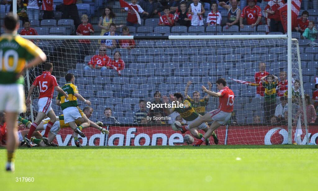 24 August 2008; Daniel Goulding, Cork, scores his side's first goal. GAA Football All-Ireland Senior Championship Semi-Final, Kerry v Cork, Croke Park, Dublin. Photo by Sportsfile