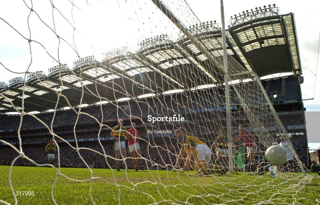 24 August 2008; Kerry goalkeeper Diarmuid Murphy looks on as James Masters goal goes past him. GAA Football All-Ireland Senior Championship Semi-Final, Kerry v Cork, Croke Park, Dublin. Photo by Sportsfile