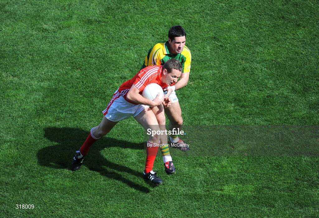24 August 2008; Diarmuid Duggan, Cork, in action against Bryan Sheehan, Kerry. GAA Football All-Ireland Senior Championship Semi-Final, Kerry v Cork, Croke Park, Dublin. Picture credit: Stephen McCarthy / SPORTSFILE