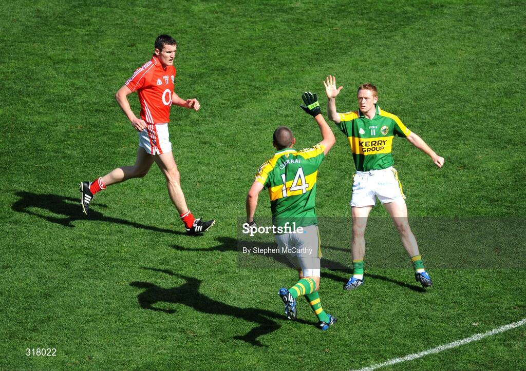 24 August 2008; Kieran Donaghy, Kerry, celebrates with Colm Cooper after scoring his side's only goal as Graham Canty, Cork, looks on. GAA Football All-Ireland Senior Championship Semi-Final, Kerry v Cork, Croke Park, Dublin. Picture credit: Stephen McCarthy / SPORTSFILE