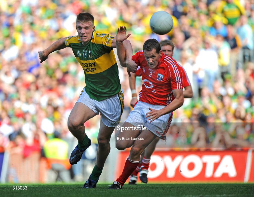 24 August 2008; Tommy Walsh, Kerry, in action against Diarmuid Duggan, Cork. GAA Football All-Ireland Senior Championship Semi-Final, Kerry v Cork, Croke Park, Dublin. Picture credit: Brian Lawless / SPORTSFILE