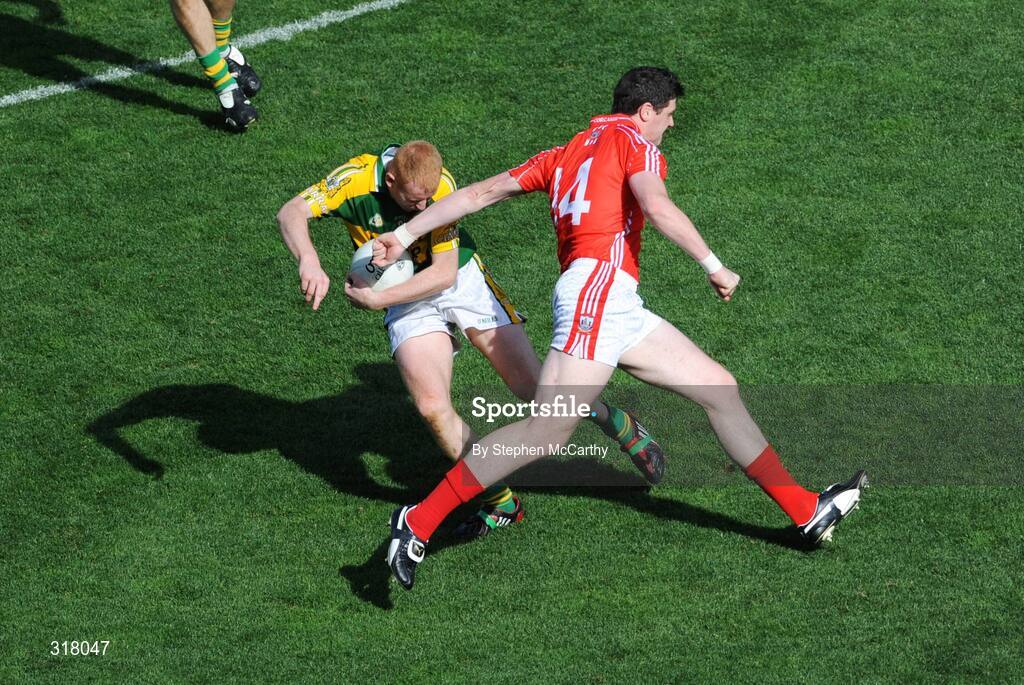 24 August 2008; Michael Cussen, Cork, tackles Seamus Scanlon, Kerry, for which he received a yellow card. GAA Football All-Ireland Senior Championship Semi-Final, Kerry v Cork, Croke Park, Dublin. Picture credit: Stephen McCarthy / SPORTSFILE