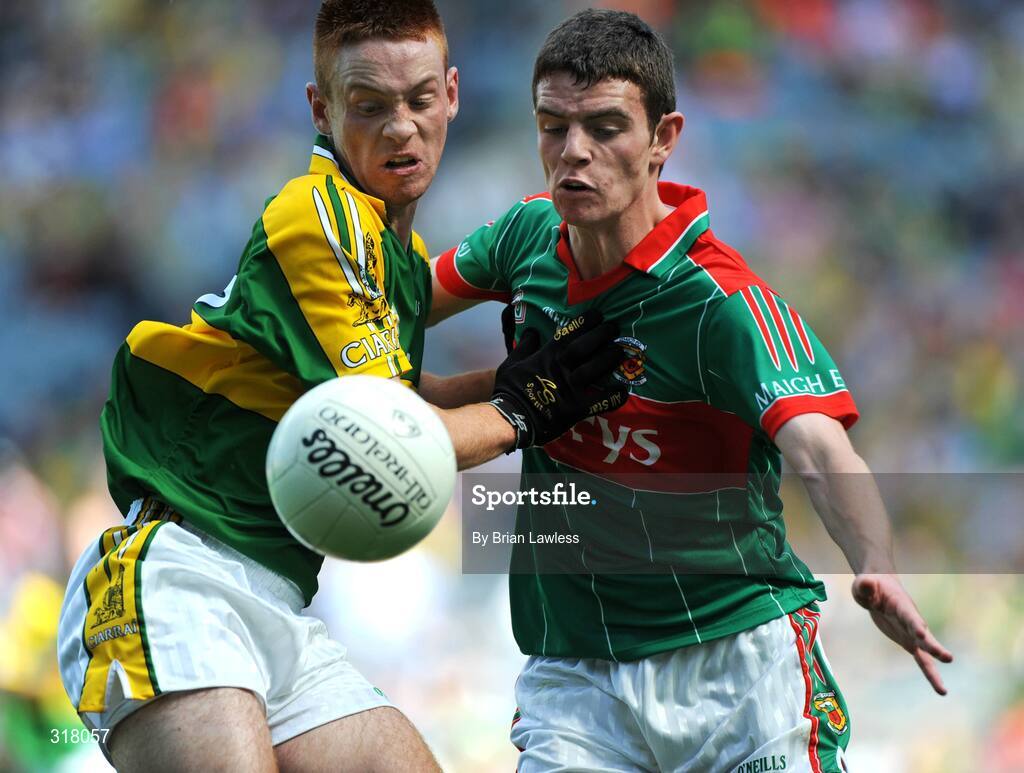 24 August 2008; David Dolan, Mayo, in action against Cian Tobin, Kerry. ESB GAA Football All-Ireland Minor Championship Semi-Final, Kerry v Mayo, Croke Park, Dublin. Picture credit: Brian Lawless / SPORTSFILE