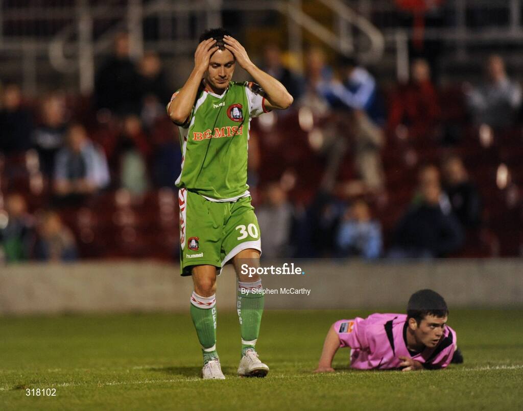 25 August 2008; Liam Kearney, Cork City, holds his head after a missed opportunity during the final minutes of the game. eircom League of Ireland Cup Semi-Final, Cork City v Wexford Youths, Turners Cross, Cork. Picture credit: Stephen McCarthy / SPORTSFILE