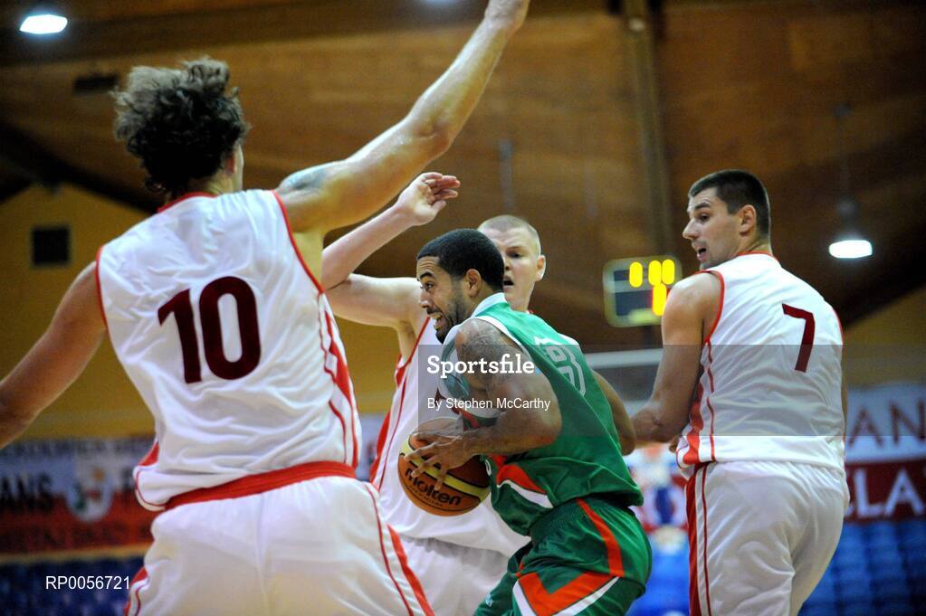 23 August 2008; Chris Bracey, Ireland, in action against Marcin Stefanski, 10, Adam Waczynski and Zbigniew Bialek, 7, Poland. Emerald Hoops Day 3, Ireland v Poland, National Basketball Arena, Tallaght, Co. Dublin. Picture credit: Stephen McCarthy / SPORTSFILE