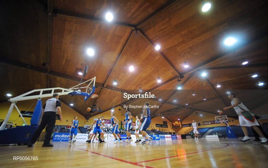 22 August 2008; A general view of the action between Ireland and Iceland. Emerald Hoops Day 2, Ireland v Iceland, National Basketball Arena, Tallaght, Dublin. Picture credit: Stephen McCarthy / SPORTSFILE