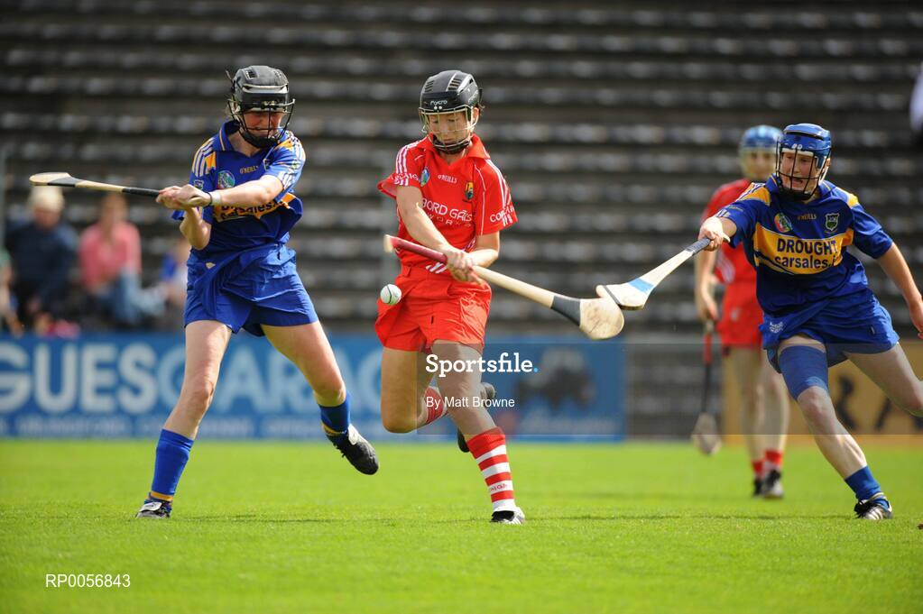 24 August 2008; Una O'Donoghue, Cork, scores the second goal of the game against Tipperary despite the tackle of Suzanne Kelly, left, and Julie Kirwin. Gala All-Ireland Camogie Semi-Final, Cork v Tipperary, Nowlan Park, Kilkenny. Picture credit: Matt Browne / SPORTSFILE