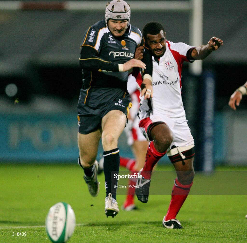 27 August 2008; Timoci Nagusa, Ulster, in action against Christopher Fortey, Worcester. Pre-season Friendly, Ulster v Worcester, Ravenhill Park, Belfast. Picture credit: Oliver McVeigh / SPORTSFILE
