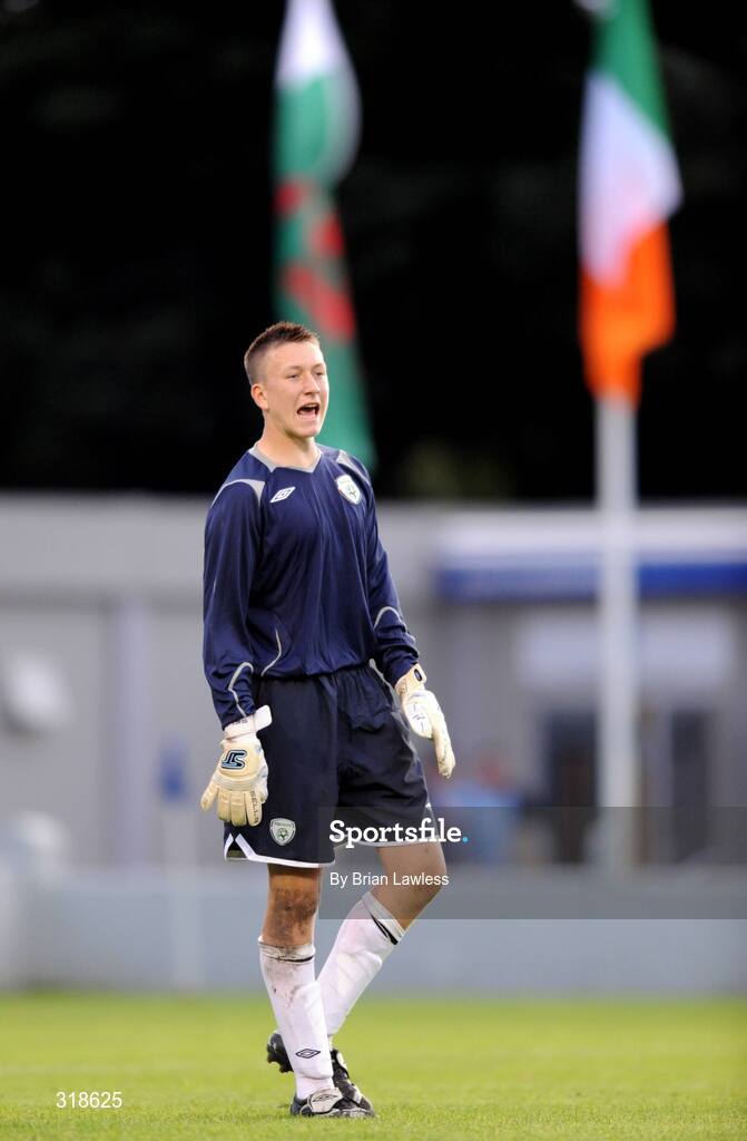 28 August 2008; Republic of Ireland's Sean McDermott. Under-16 International Friendly, Republic of Ireland  v Wales, Whitehall, Dublin. Picture credit: Brian Lawless / SPORTSFILE