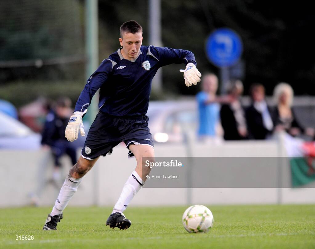 28 August 2008; Republic of Ireland's Sean McDermott. Under-16 International Friendly, Republic of Ireland  v Wales, Whitehall, Dublin. Picture credit: Brian Lawless / SPORTSFILE
