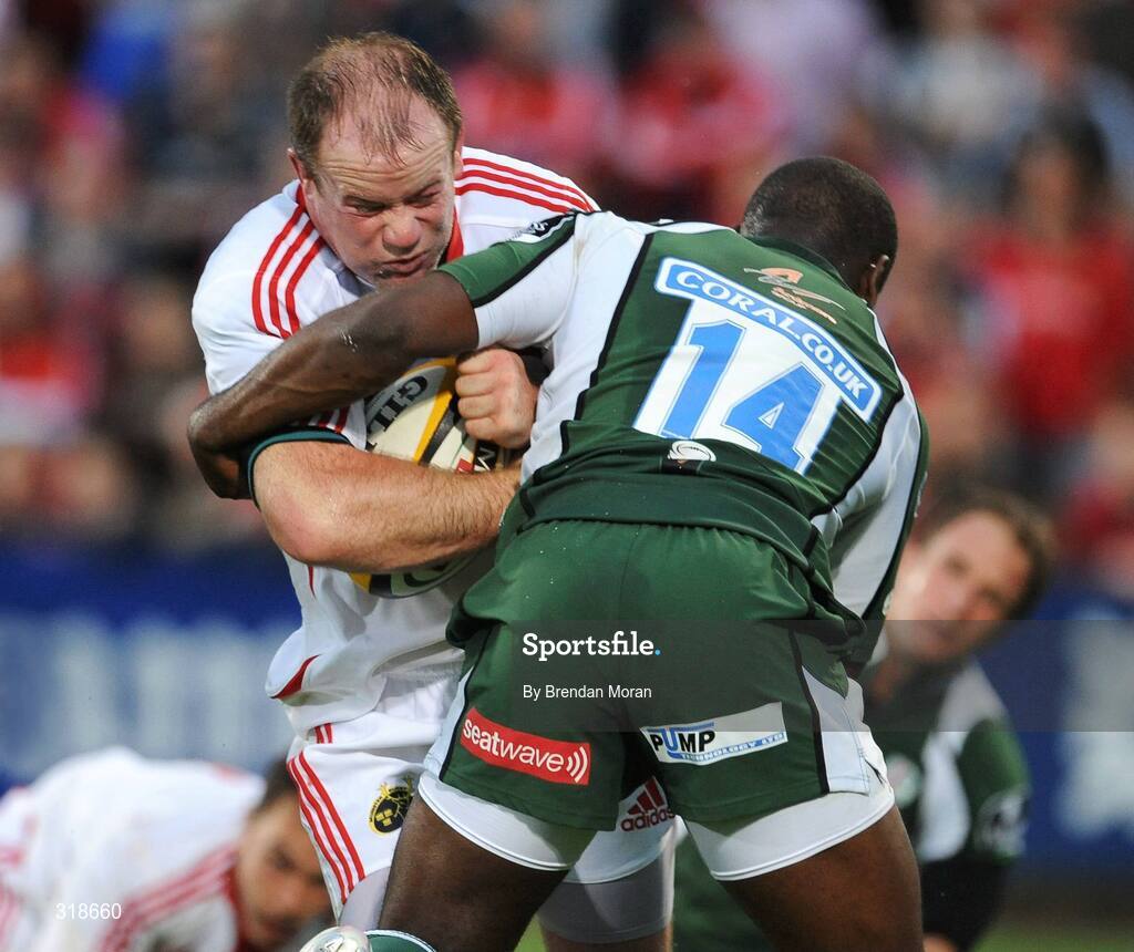 29 August 2008; Frankie Sheahan, Munster, is tackled by Topsy Ojo, London Irish. Pre-Season Friendly - Munster v London Irish, Musgrave Park, Cork. Picture credit: Brendan Moran / SPORTSFILE