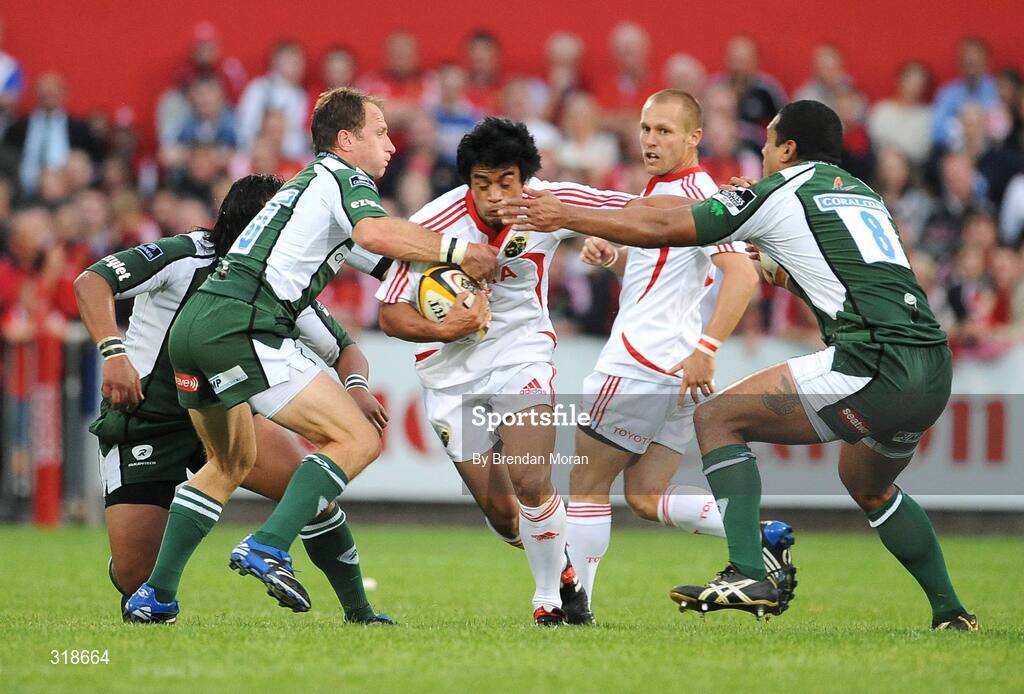 29 August 2008; Lifeimi Mafi, Munster, is tackled by Mike Catt, left, and Chris Hala'uifa, London Irish. Pre-Season Friendly - Munster v London Irish, Musgrave Park, Cork. Picture credit: Brendan Moran / SPORTSFILE
