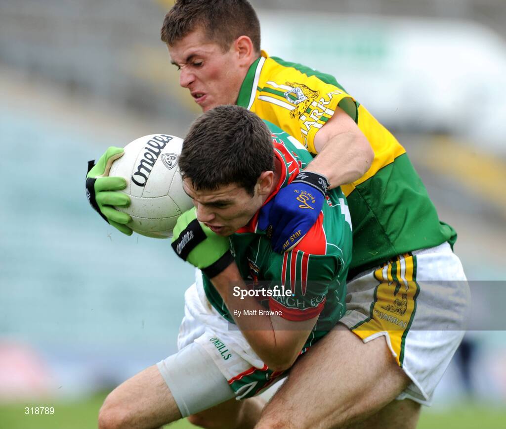 30 August 2008; Aiden Walsh, Mayo, in action against Kevin Keane, Kerry. ESB GAA Football All-Ireland Minor Championship Semi-Final Replay, Kerry v Mayo, Gaelic Grounds, Limerick. Picture credit: Matt Browne / SPORTSFILE