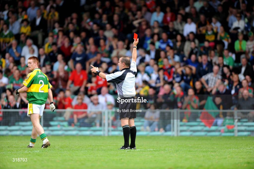 30 August 2008; Padraig Reidy, Kerry, is sent off by referee Eddie Kinsella. ESB GAA Football All-Ireland Minor Championship Semi-Final Replay, Kerry v Mayo, Gaelic Grounds, Limerick. Picture credit: Matt Browne / SPORTSFILE