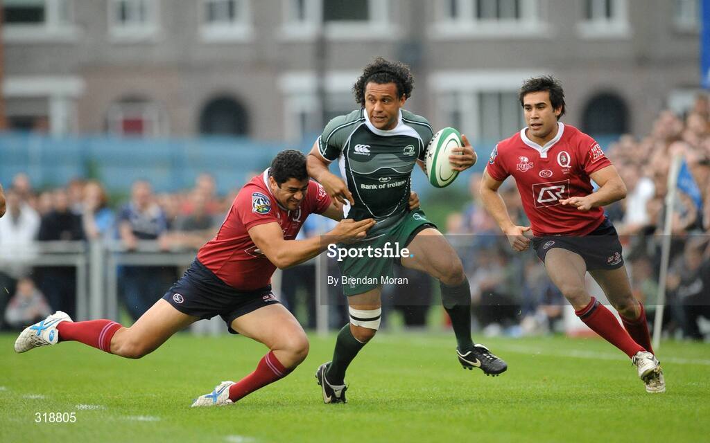 30 August 2008; Isa Nacewa, Leinster, is tackled by Morgan Turinui, Queensland Reds. Pre-season friendly, Queensland Reds v Leinster, Donnybrook Stadium, Donnybrook, Dublin. Picture credit: Brendan Moran / SPORTSFILE