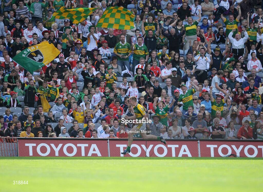 31 August 2008; Tommy Walsh, Kerry, celebrates scoring his side's first goal. GAA Football All-Ireland Senior Championship Semi-Final Replay, Kerry v Cork, Croke Park, Dublin. Picture credit: Brendan Moran / SPORTSFILE