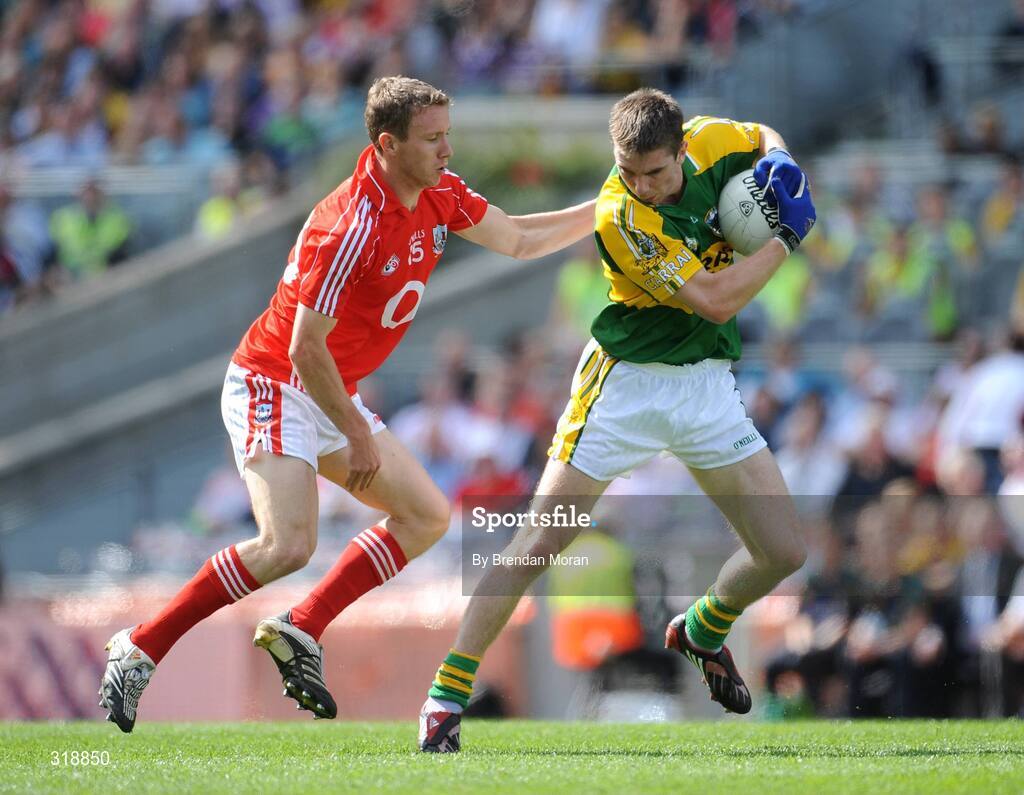 31 August 2008; Marc O Se, Kerry, in action against John Hayes, Cork. GAA Football All-Ireland Senior Championship Semi-Final Replay, Kerry v Cork, Croke Park, Dublin. Picture credit: Brendan Moran / SPORTSFILE