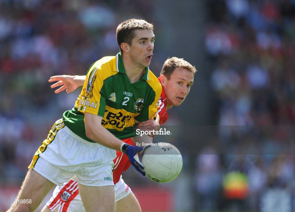 31 August 2008; Marc O Se, Kerry, in action against John Hayes, Cork. GAA Football All-Ireland Senior Championship Semi-Final Replay, Kerry v Cork, Croke Park, Dublin. Picture credit: Brendan Moran / SPORTSFILE