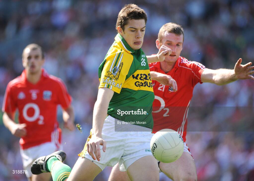 31 August 2008; David Moran, Kerry, in action against Nicholas Murphy, Cork. GAA Football All-Ireland Senior Championship Semi-Final Replay, Kerry v Cork, Croke Park, Dublin. Picture credit: Brendan Moran / SPORTSFILE