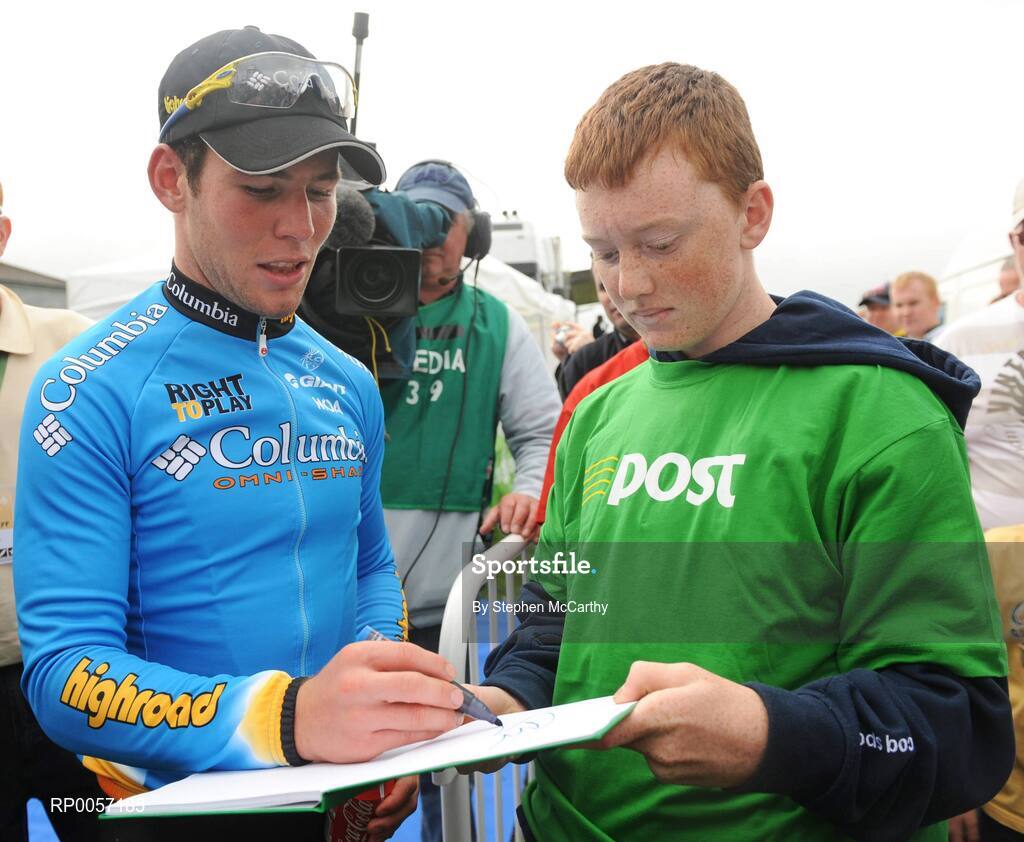 28 August 2008; Mark Cavendish, Team Columbia, signs an autograph for a fan after winning the second stage of the Tour of Ireland into Loughrea, Co. Galway. 2008 Tour of Ireland - Stage 2, Thurles - Loughrea. Picture credit: Stephen McCarthy / SPORTSFILE