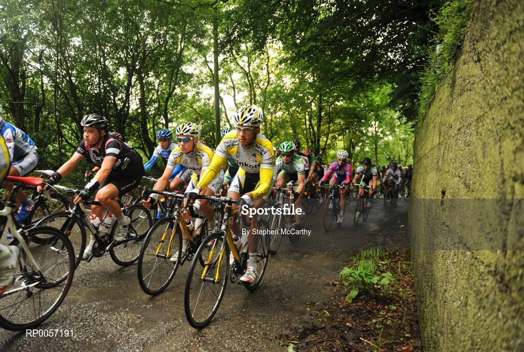28 August 2008; A general view of the peloton as the race decends Mauherslieve, Co. Tipperary. 2008 Tour of Ireland - Stage 2, Thurles - Loughrea. Picture credit: Stephen McCarthy / SPORTSFILE