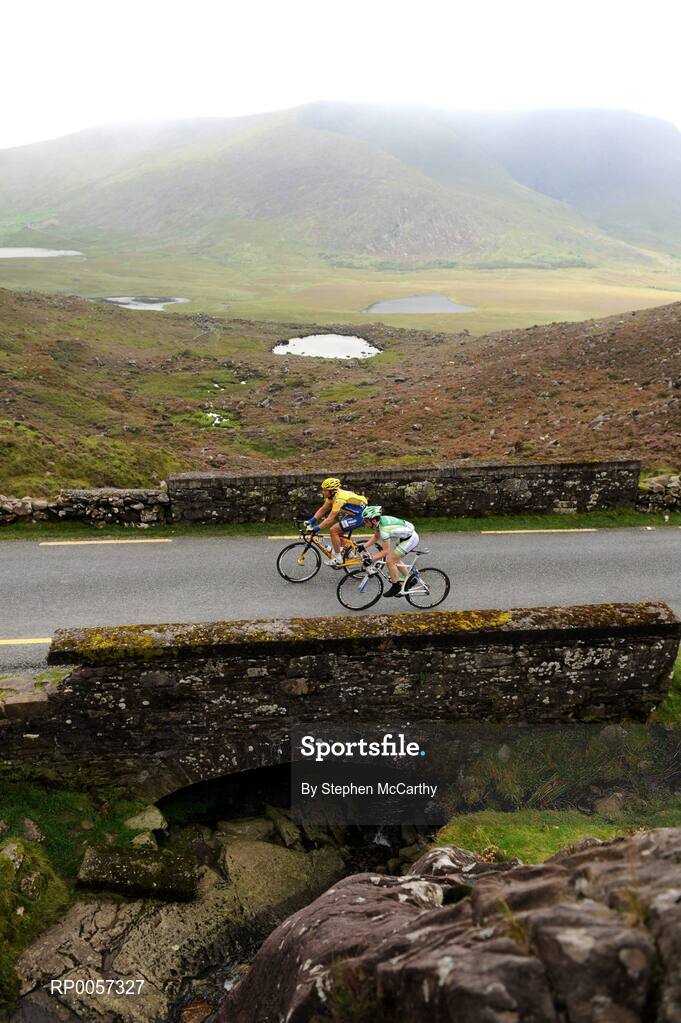 30 August 2008; Jay Thomson, MTN Energade, left, and Sean Lacey, Irish National Team, on the approach to the summit of Conor Pass, Co. Kerry. 2008 Tour of Ireland - Stage 4, Limerick - Dingle. Picture credit: Stephen McCarthy / SPORTSFILE