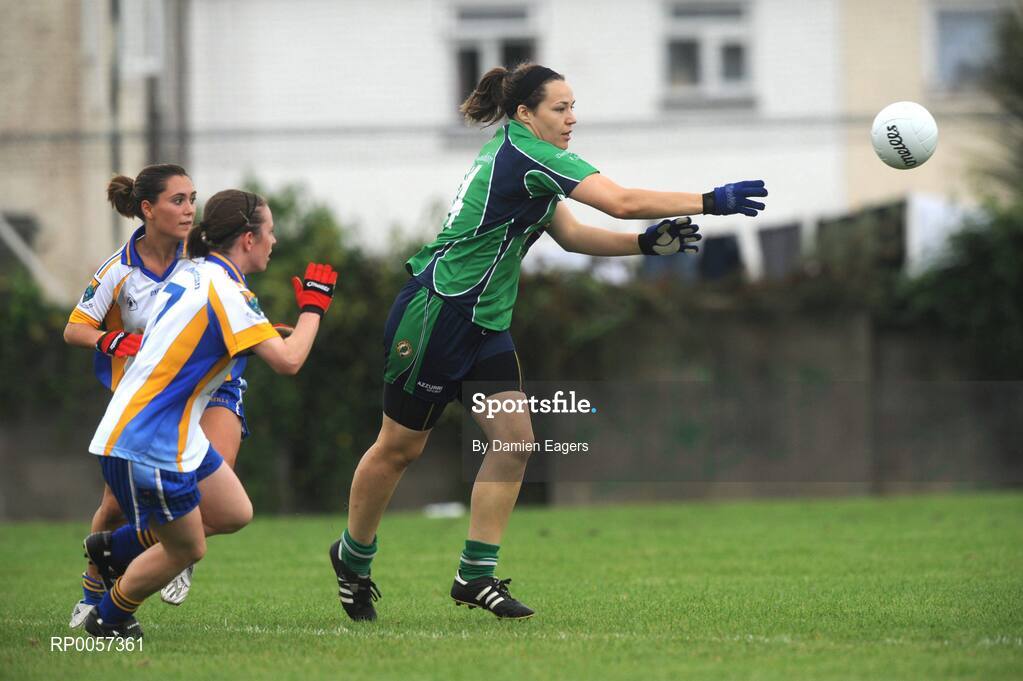 30 August 2008; Linda Lodge, London, in action against Lisa Brady, Wicklow. TG4 All-Ireland Ladies Junior Football Championship Semi-Final, London v Wicklow, St. Peregrine's, Blakestown Rd, Dublin. Picture credit: Damien Eagers / SPORTSFILE