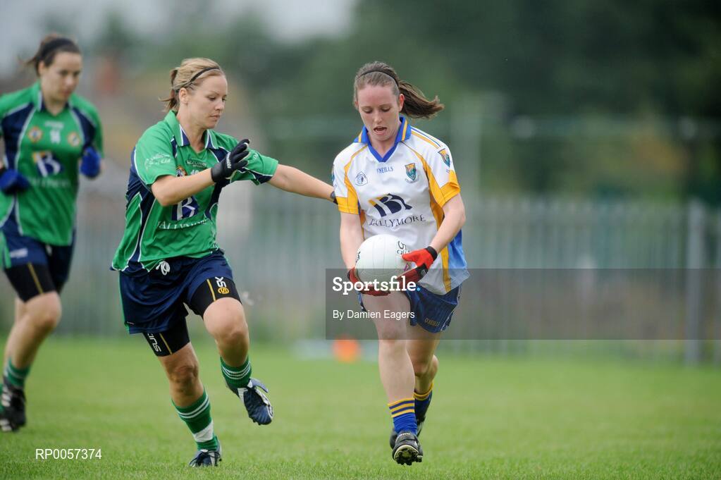 30 August 2008; Lisa Brady, Wicklow, in action against Anna McGillicuddy, London. TG4 All-Ireland Ladies Junior Football Championship Semi-Final, London v Wicklow, St. Peregrine's, Blakestown Rd, Dublin. Picture credit: Damien Eagers / SPORTSFILE