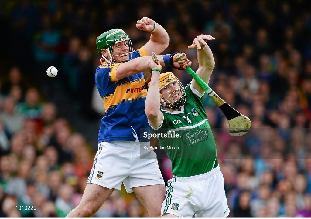 21 June 2015; John O'Dwyer, Tipperary, contests a dropping ball with Seamus Hickey, Limerick. Munster GAA Hurling Senior Championship, Semi-Final, Limerick v Tipperary, Gaelic Grounds, Limerick. Picture credit: Brendan Moran / SPORTSFILE