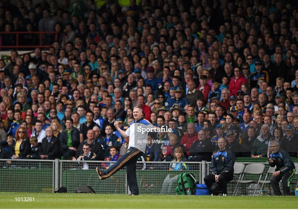 21 June 2015; Tipperary manager Eamon O'Shea issues instructions during the second half. Munster GAA Hurling Senior Championship, Semi-Final, Limerick v Tipperary, Gaelic Grounds, Limerick. Picture credit: Ray McManus / SPORTSFILE
