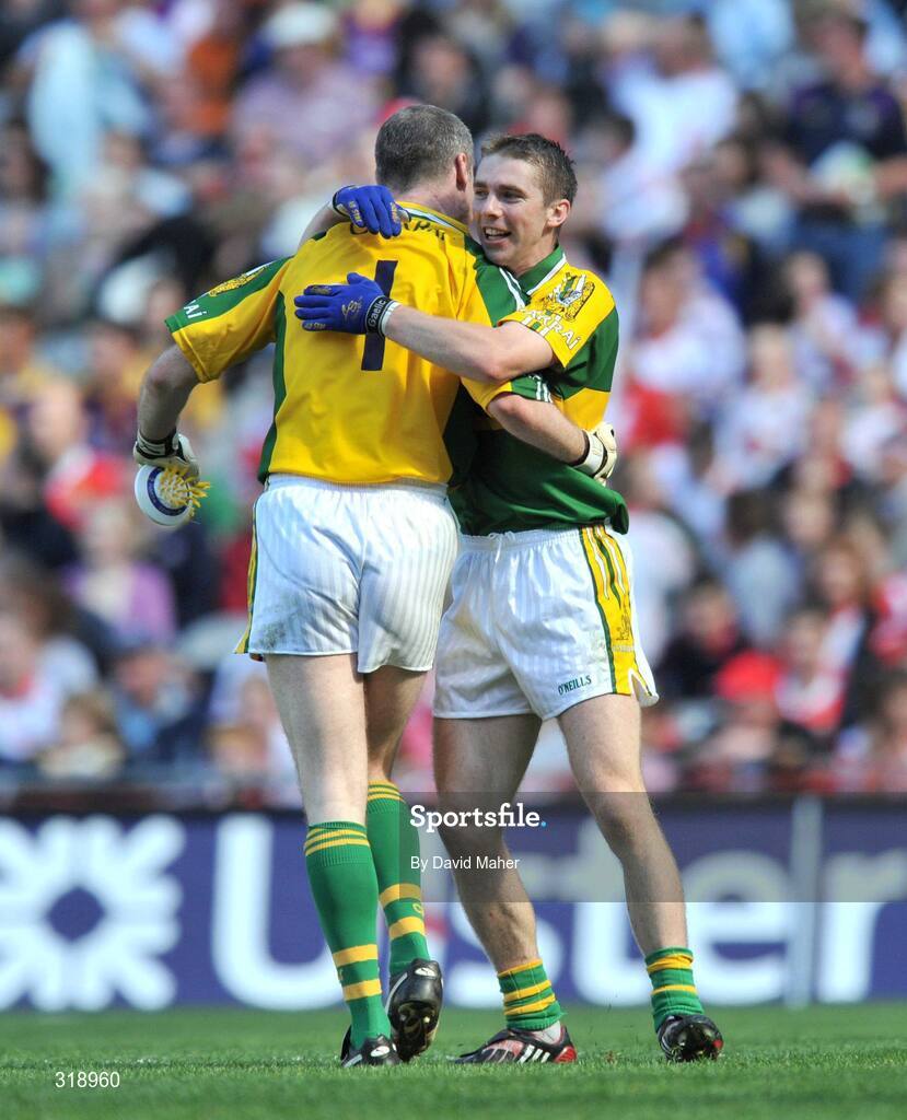 31 August 2008; Marc O'Se, right, Kerry, celebrates at the end of the game with team-mate Diarmuid Murphy. GAA Football All-Ireland Senior Championship Semi-Final Replay, Kerry v Cork, Croke Park, Dublin. Picture credit: David Maher / SPORTSFILE