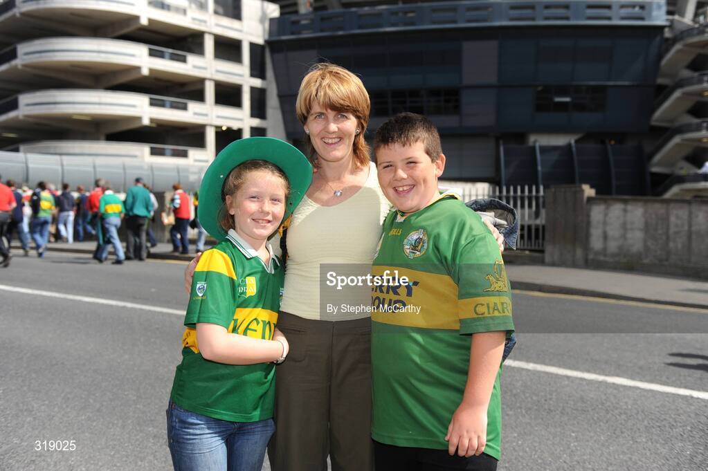 24 August 2008; Ciara, Shiela and Mark Quigley, from Valentia, Co. Kerry, ahead of the match. GAA Football All-Ireland Senior Championship Semi-Final, Kerry v Cork, Croke Park, Dublin. Picture credit: Stephen McCarthy / SPORTSFILE