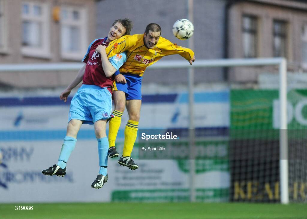 1 September 2008; Marc McCann, Dungannon Swifts, in action against Joe Kendrick, Drogheda United. Setanta Sports Cup, Group One, Drogheda United v Dungannon Swifts, United Park, Drogheda, Co. Louth. Photo by Sportsfile