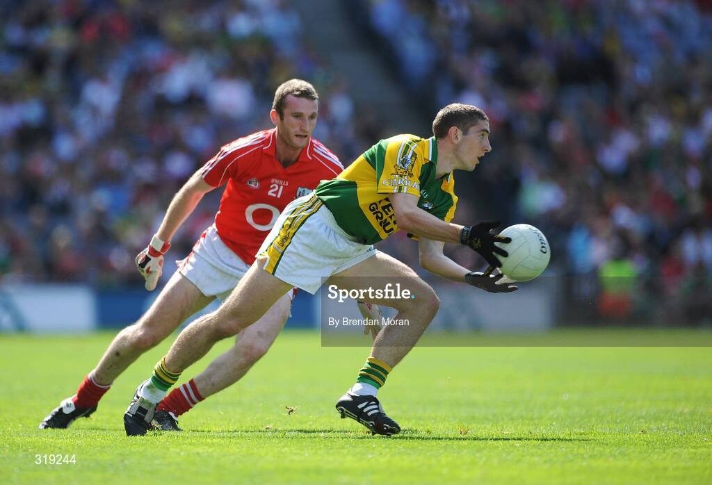 31 August 2008; Killian Young, Kerry, in action against Nicholas Murphy, Cork. GAA Football All-Ireland Senior Championship Semi-Final Replay, Kerry v Cork, Croke Park, Dublin. Picture credit: Brendan Moran / SPORTSFILE