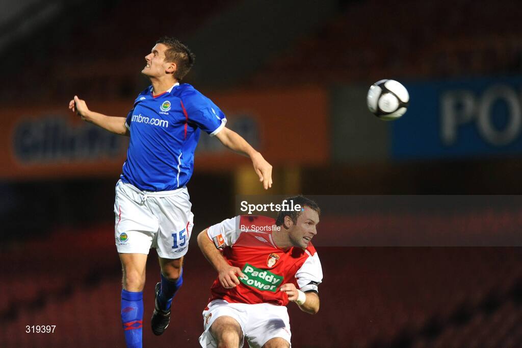 2 September 2008; Mark Miskimmin, Linfield, in action against Jamie Harris, St. Patrick's Athletic. Setanta Sports Cup, Group Two, Linfield v St. Patrick's Athletic, Windsor Park, Belfast, Co. Antrim. Photo by Sportsfile