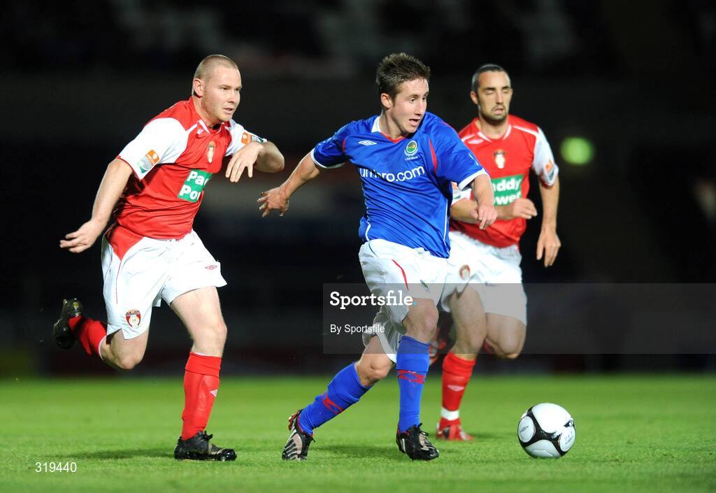 2 September 2008; Michael Carvill, Linfield, in action against Stephen Brennan, St. Patrick's Athletic. Setanta Sports Cup, Group Two, Linfield v St. Patrick's Athletic, Windsor Park, Belfast, Co. Antrim. Photo by Sportsfile