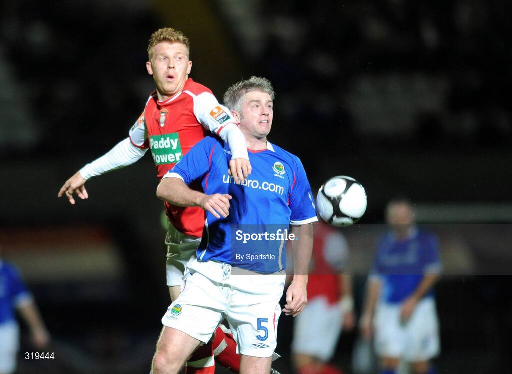 2 September 2008; William Murphy, Linfield, in action against Glenn Fitzpatrick, St. Patrick's Athletic. Setanta Sports Cup, Group Two, Linfield v St. Patrick's Athletic, Windsor Park, Belfast, Co. Antrim. Photo by Sportsfile