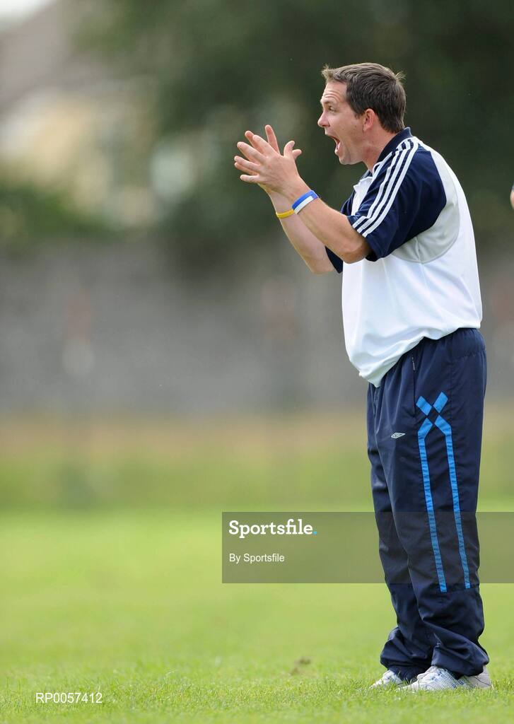 31 August 2008; Waterford senior hurling manager and trainer of Clare camogie team Davy Fitzgerald during the game. All-Ireland Minor A Championship Final, Clare v Kilkenny, Geraldine Park, Athy, Co. Kildare. Photo by Sportsfile