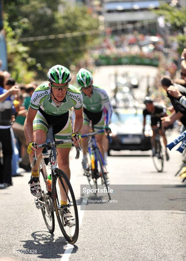 31 August 2008; Miceal Concannon, Irish National Team, leads team-mate Paul Griffin on the approach to the summit of Patrick's Hill, Cork. 2008 Tour of Ireland - Stage 5, Killarney - Cork. Picture credit: Stephen McCarthy / SPORTSFILE