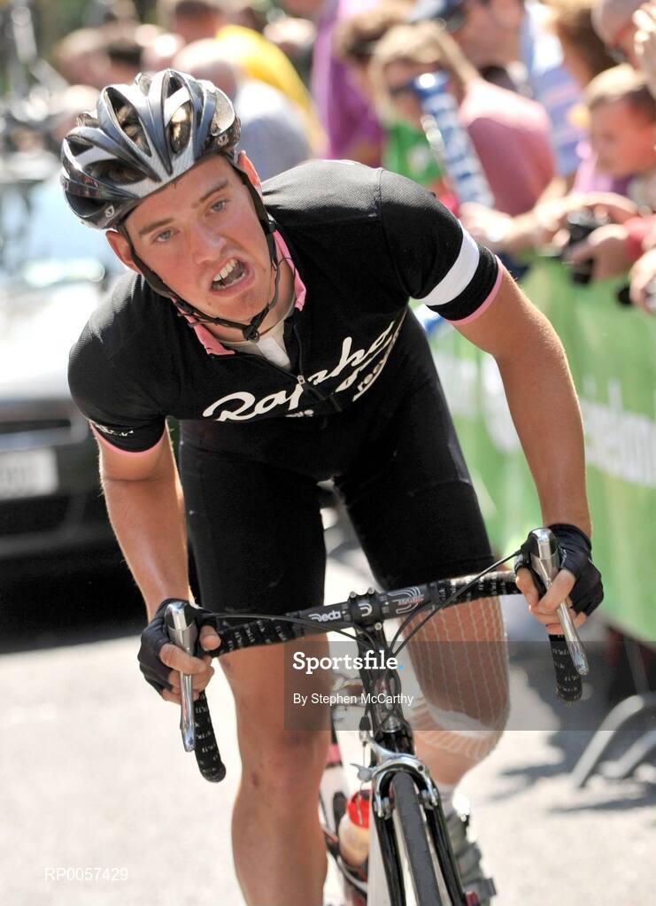 31 August 2008; Simon Holt, Rapha Condor Recycling.co.uk, struggles on the approach to the summit of Patrick's Hill, Cork. 2008 Tour of Ireland - Stage 5, Killarney - Cork. Picture credit: Stephen McCarthy / SPORTSFILE