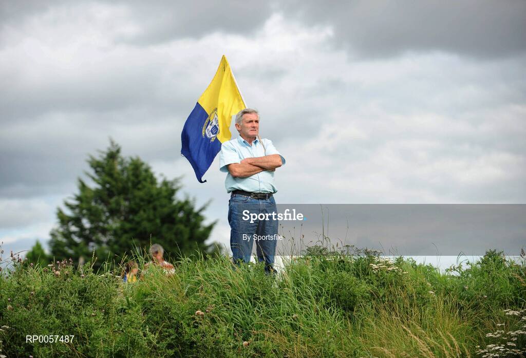 31 August 2008; A Clare fan during the game. All-Ireland Minor A Championship Final, Clare v Kilkenny, Geraldine Park, Athy, Co. Kildare. Photo by Sportsfile
