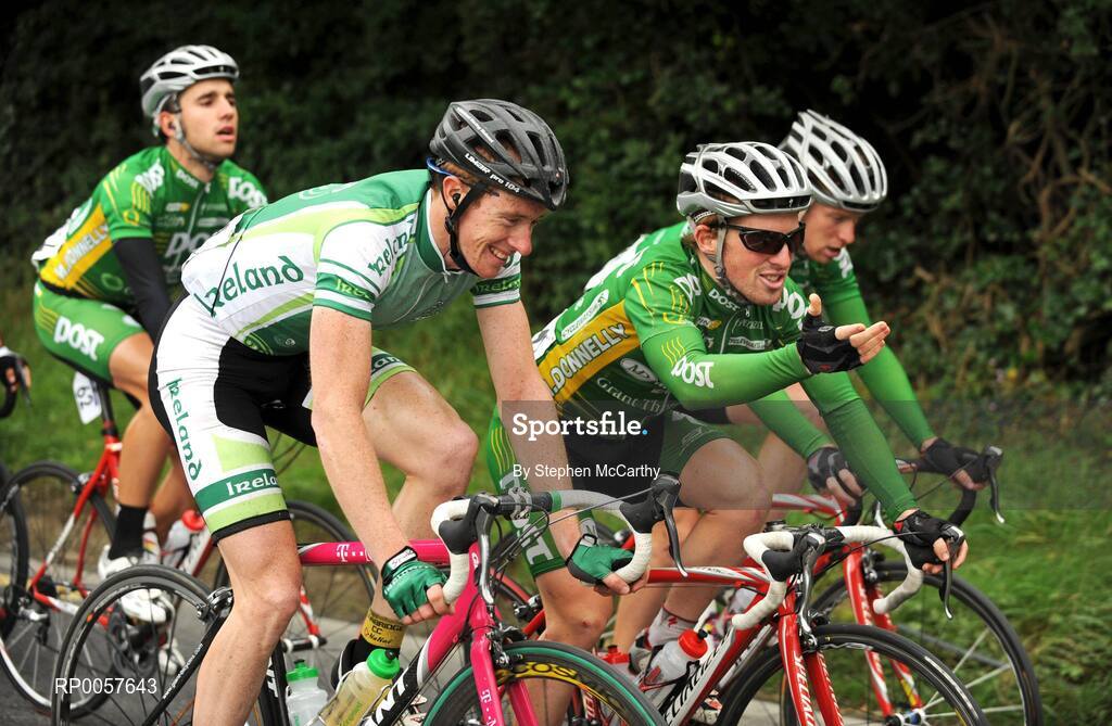 30 August 2008; Members of the An Post sponsored Sean Kelly team, from left, Mark Cassidy, Stephen Gallagher and Paidi O'Brien in action during the fourth stage of the Tour of Ireland. 2008 Tour of Ireland - Stage 4, Limerick - Dingle. Picture credit: Stephen McCarthy / SPORTSFILE  *** Local Caption ***
