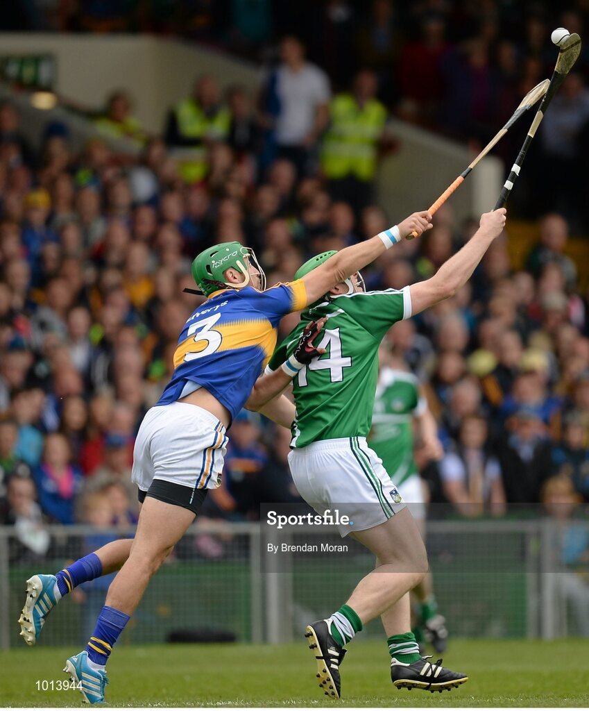 21 June 2015; Shane Dowling, Limerick, gains control of the sliotar ahead of James Barry, Tipperary. Munster GAA Hurling Senior Championship, Semi-Final, Limerick v Tipperary, Gaelic Grounds, Limerick. Picture credit: Brendan Moran / SPORTSFILE
