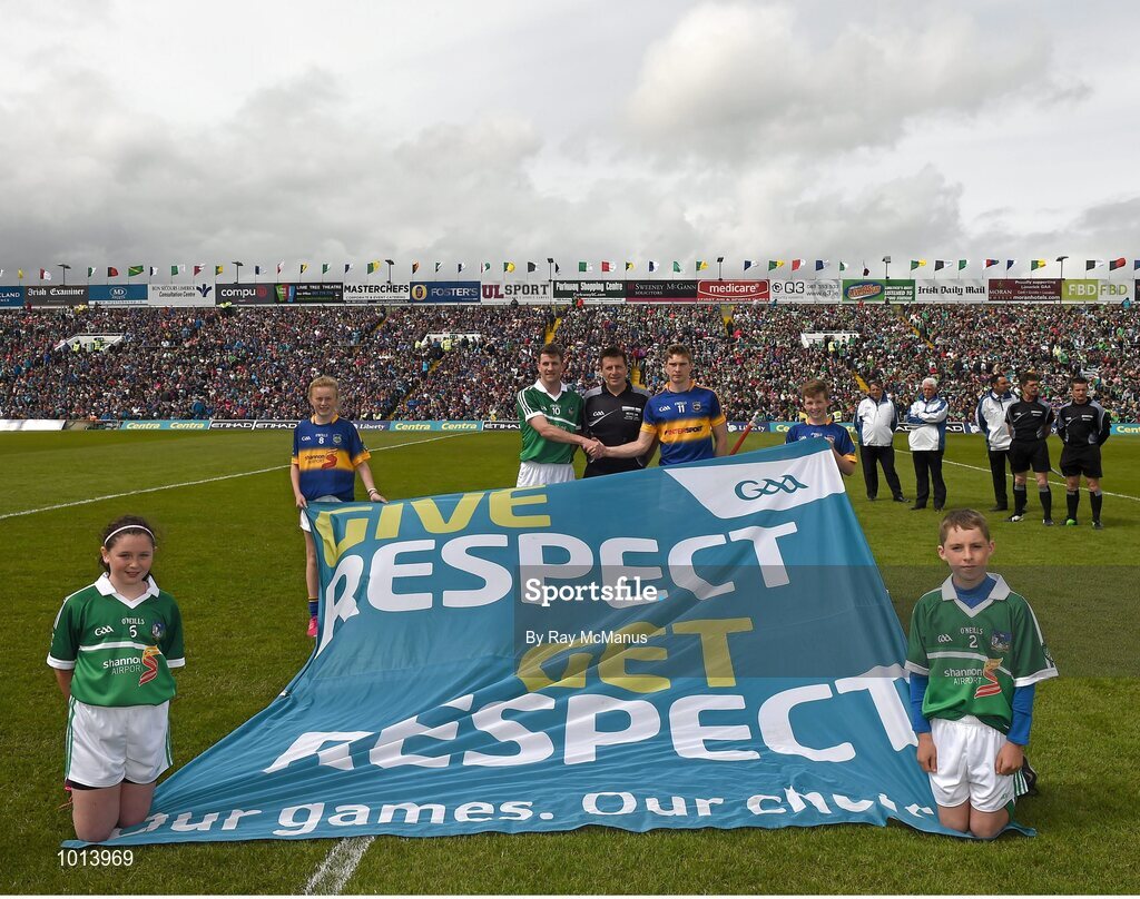 21 June 2015; Captains Donal O'Grady, Limerick, and Brendan Maher, Tipperary, shake hands before the game. Munster GAA Hurling Senior Championship, Semi-Final, Limerick v Tipperary, Gaelic Grounds, Limerick. Picture credit: Ray McManus / SPORTSFILE